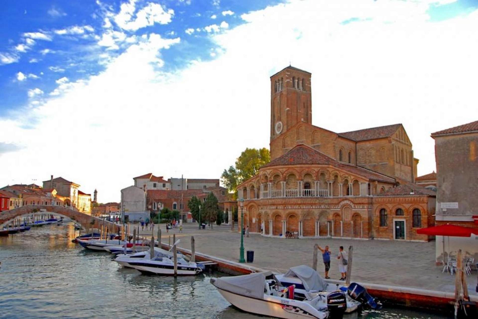 Islands Boat Tour From Train Station in Venice