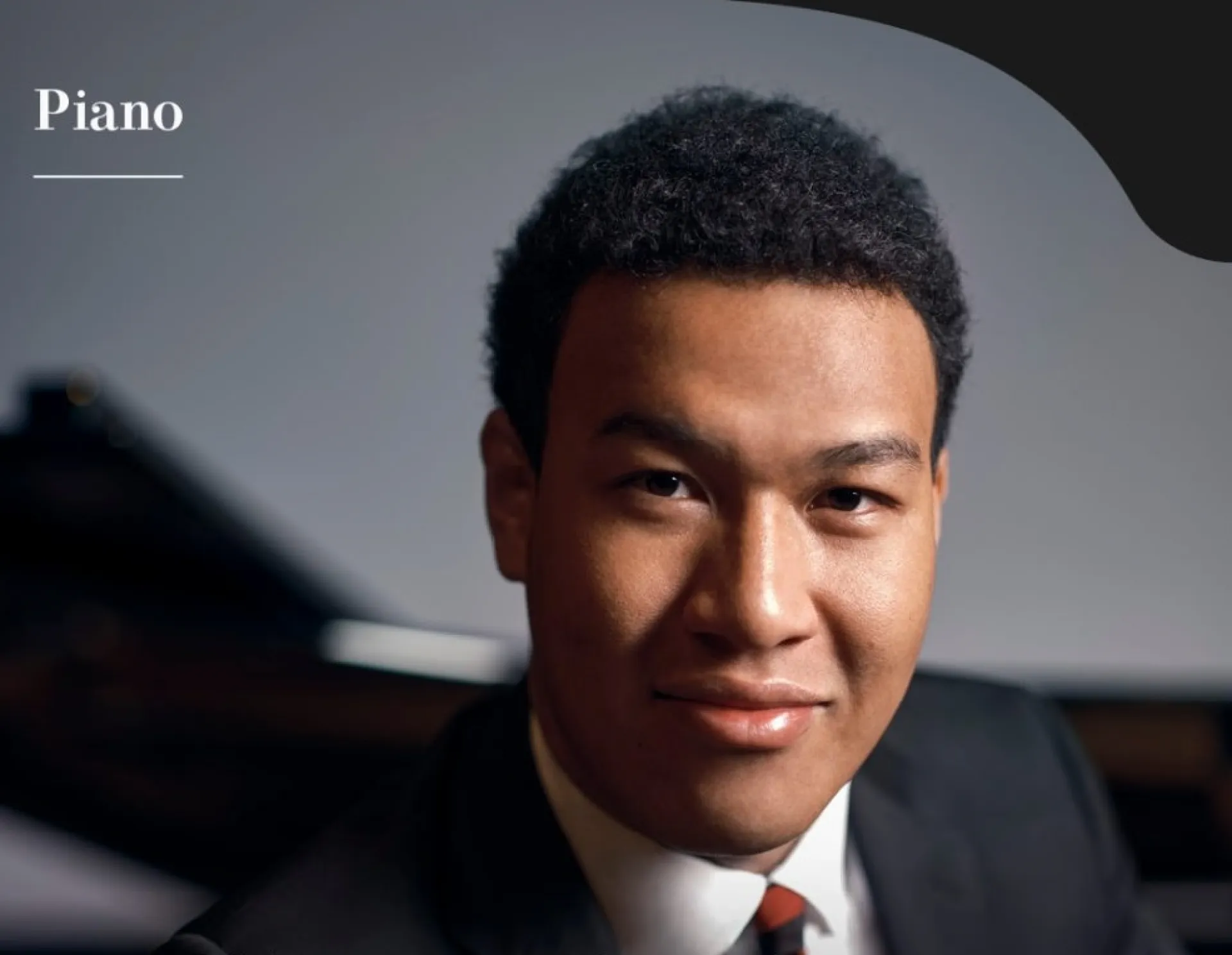Clayton Stephenson, Klavier