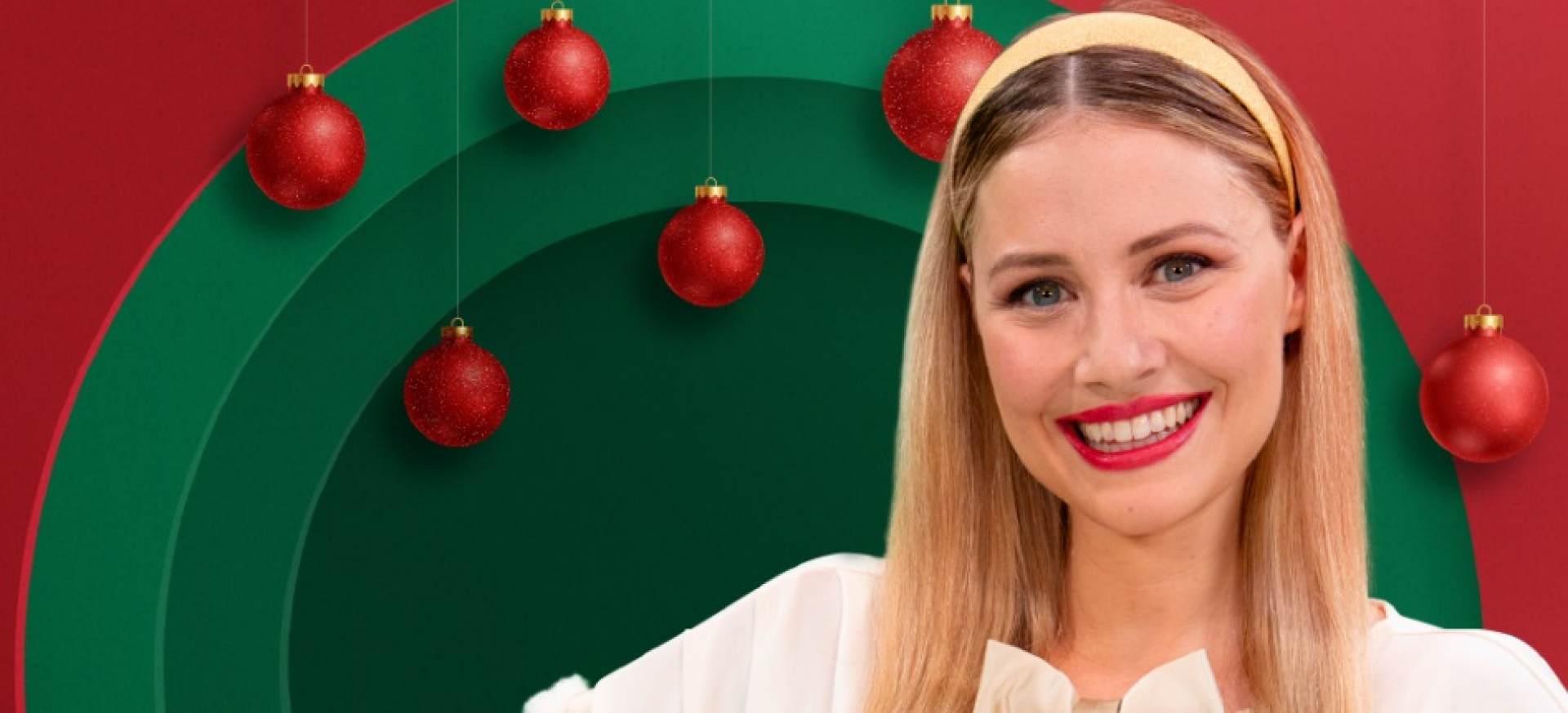 A Magical Christmas with Carolina
