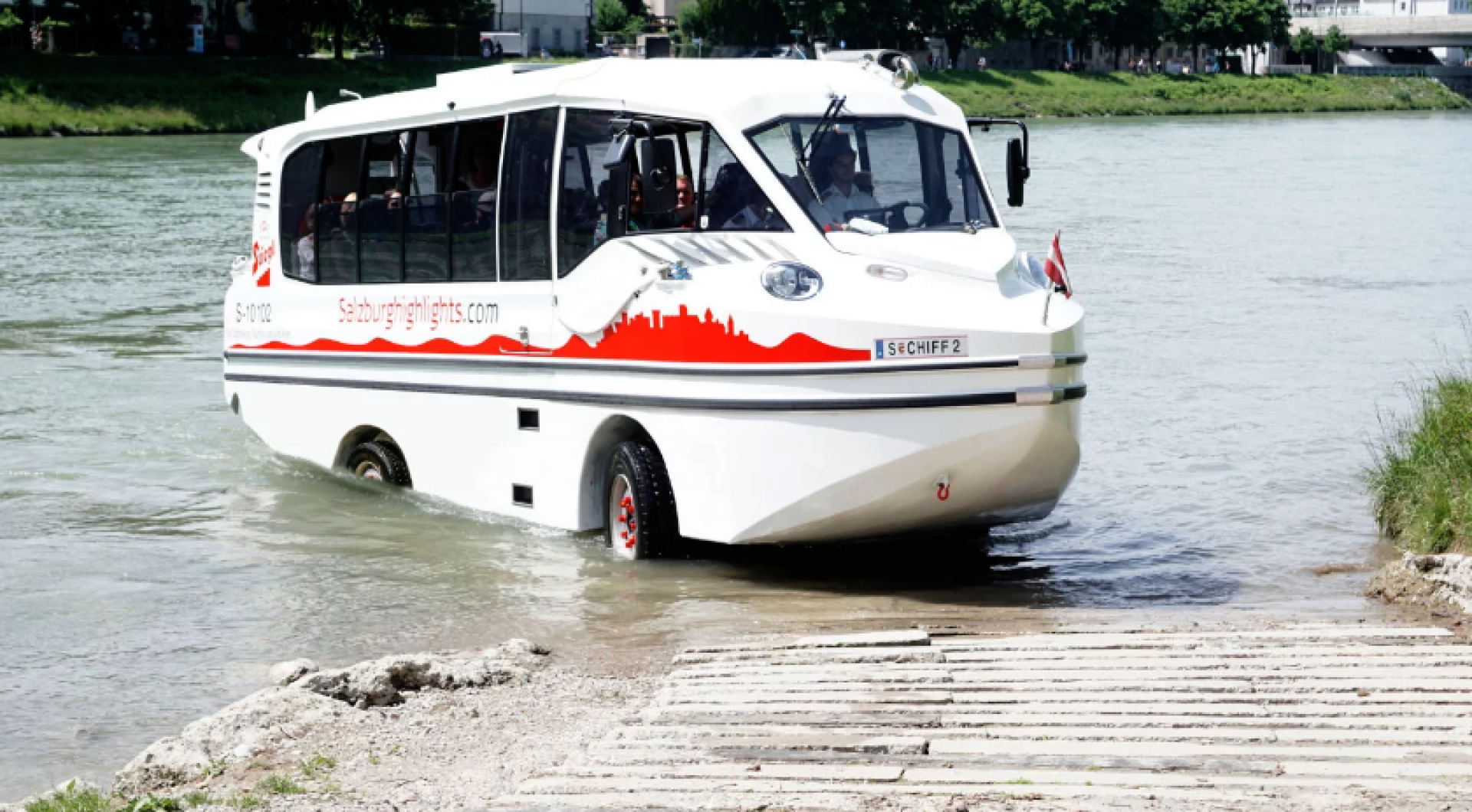Amphibious Splash Tour