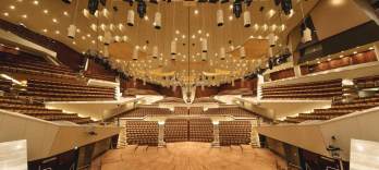 Kubakanisches Weihnachten mit Sarah Willis und The Sarahbanda