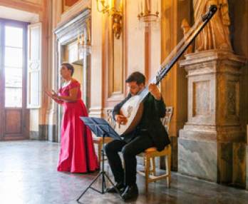 Siena: intimate Opera concert and tour in Piazza del Campo