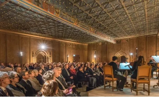 Visite Amphibie de la Ville, Dîner et Concert Best of Mozart