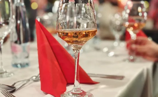 Croisière Vins & Dîner avec Musique Live 2