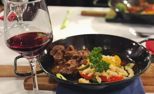 Croisière Vins & Dîner avec Musique Live 3