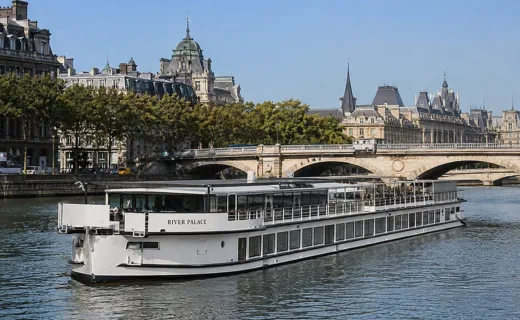 Palatul fluvial