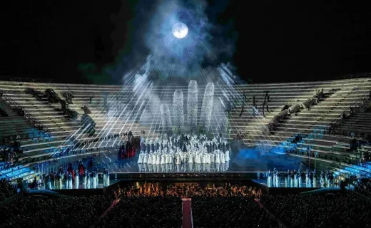 Aida 2027