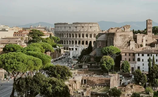 Un día en Roma, billete de tren de ida y vuelta desde Milán a Roma y tour Hop-On Hop-Off de Roma