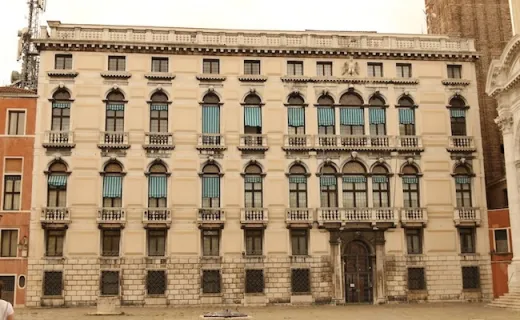 Palatul Labia