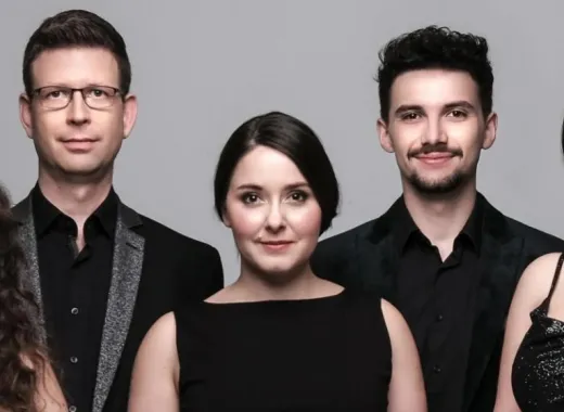 Macskafogó 40, Proyección de la película con música en directo