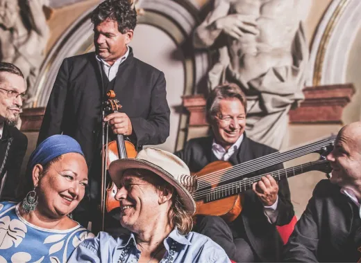Ernst Molden und Neue Wiener Concert Schrammeln feat.Tini Kainrath