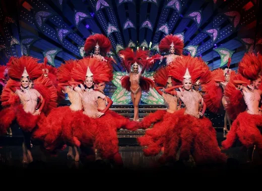 Abendessen und Show beim Moulin Rouge Paris