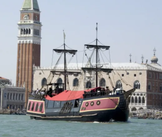 Dîner-croisière en galion à Venise