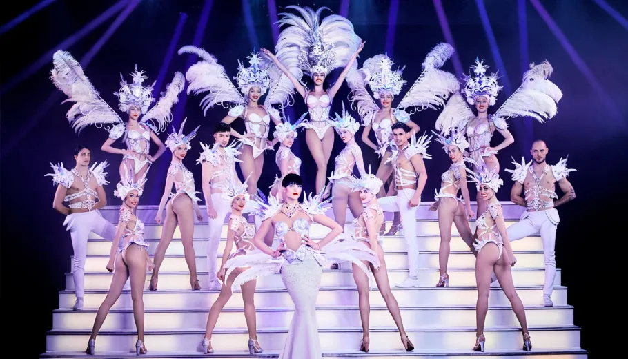 Paquetes de cena y cabaret Paradis Latin