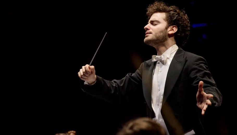 Emmanuel Tjeknavorian dirige Beethoven