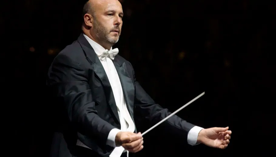 Riccardo Frizza Conducts Respighi