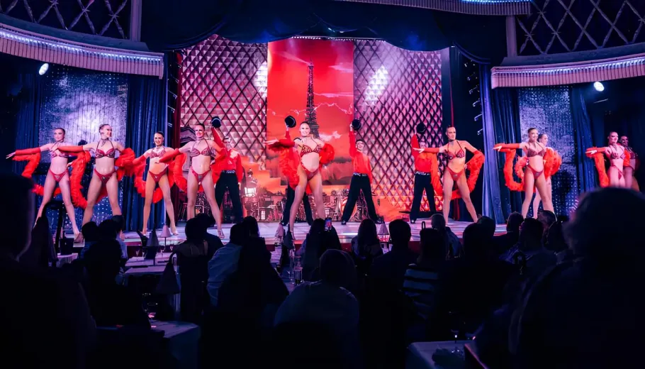 Dinner and Show La Nouvelle Eve Cabaret 